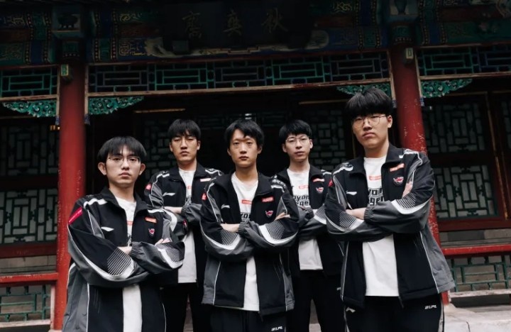 LOL赛事官推:已经有四支队伍拿到了八强的门票